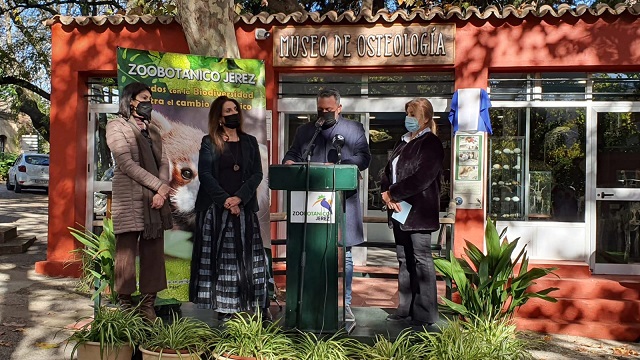 Presentación esqueletos museo de osteología.